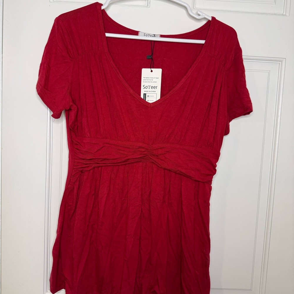 SoTeer Women's Red Short Sleeve V-Neck Top